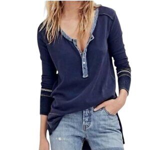 We The Free People Women Top Dallas Henley High Low Raw Hem Blue Stone Buttons S